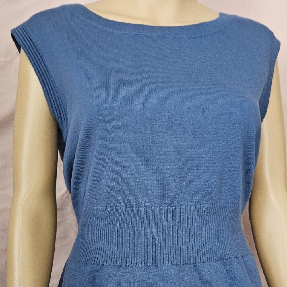 Ann Taylor Sleeveless Sweater